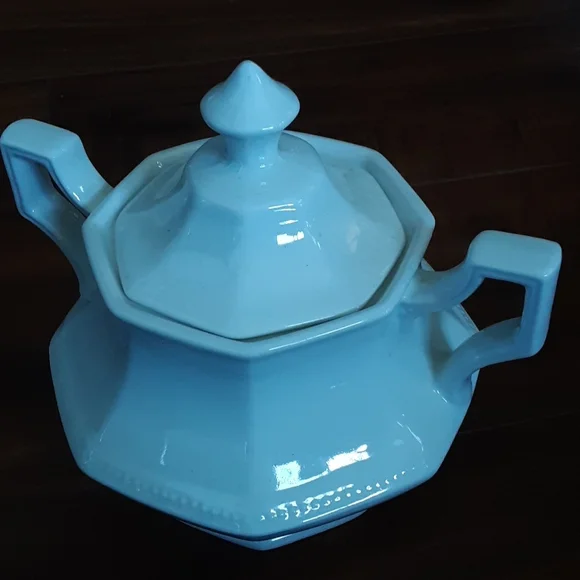 5/$35 Johnson Bros dish - Picture 6 of 6